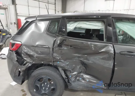 2019 Jeep Compass Sport Fwd z USA, uszkodzony, nr VIN 3C4NJCAB1KT809680